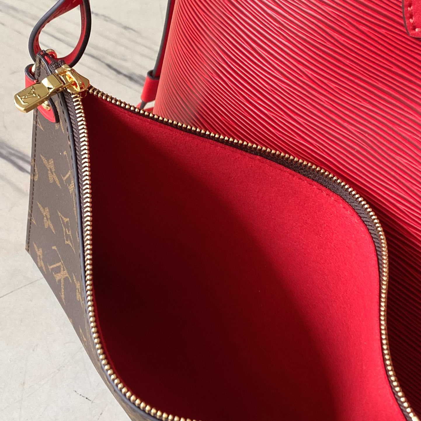 Louis Vuitton Neverfull MM   M12755 - 