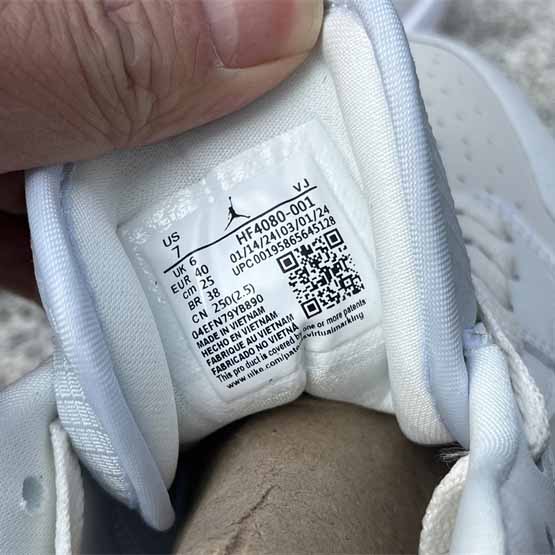 Jordan Air Jordan 1 Low WMNS CNY Sneaker   HF4080-001 - 