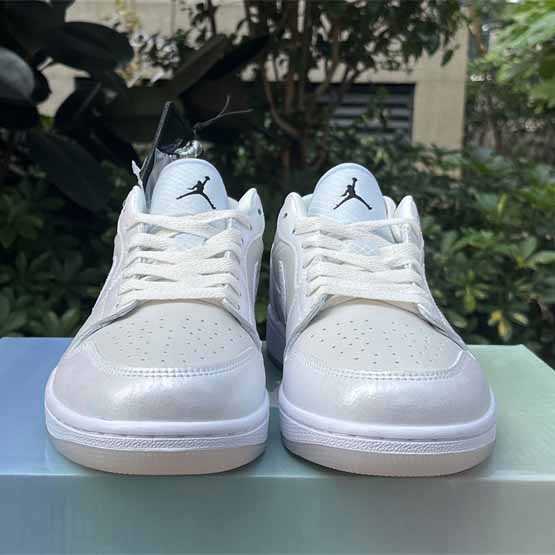  Jordan Air Jordan 1 Low WMNS CNY Sneaker   HF4080-001 - 