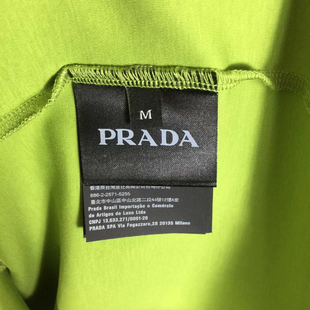 Prada Logo T-Shirt - DesignerGu