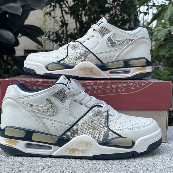 Nike Air Flight 89 Sneaker    FQ8256-001  - 