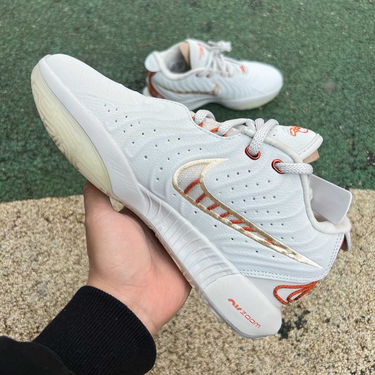 Nike Lebron 21 Sneakers       FV2346-001 - 
