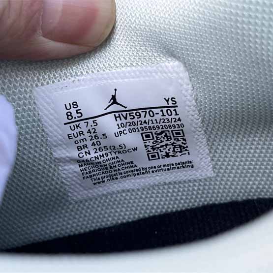 Jordan Legacy 312 Low Sneaker     HV5970-101  - 