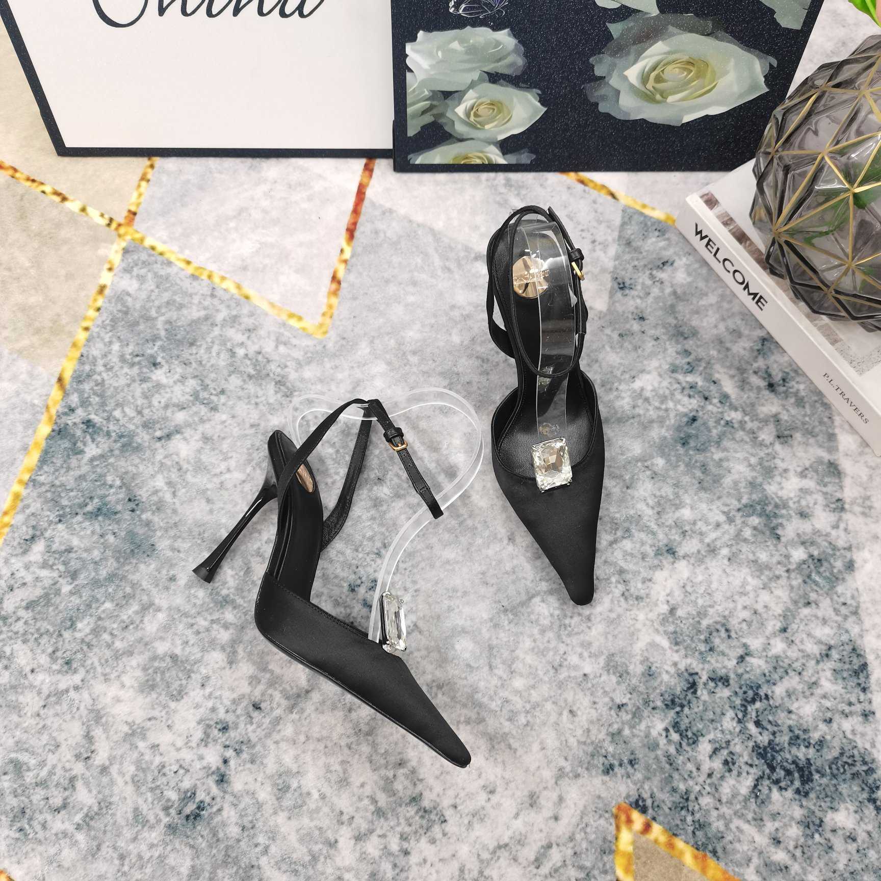 Saint Laurent Harlow Pumps In Satin Crepe And Crystals - 