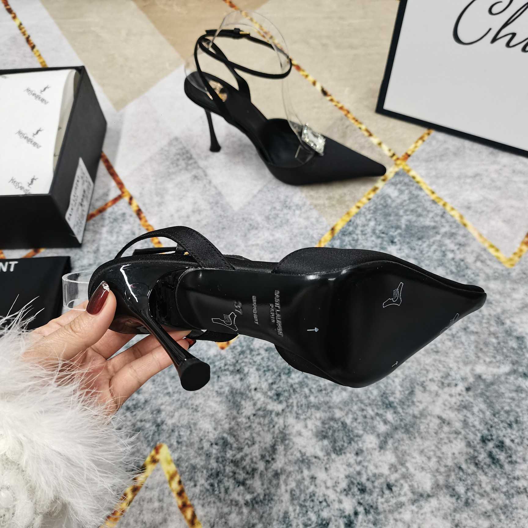 Saint Laurent Harlow Pumps In Satin Crepe And Crystals - 