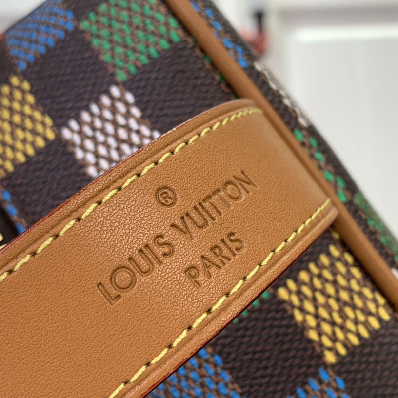 Louis Vuitton Locker Dopp Kit   N00151 - 