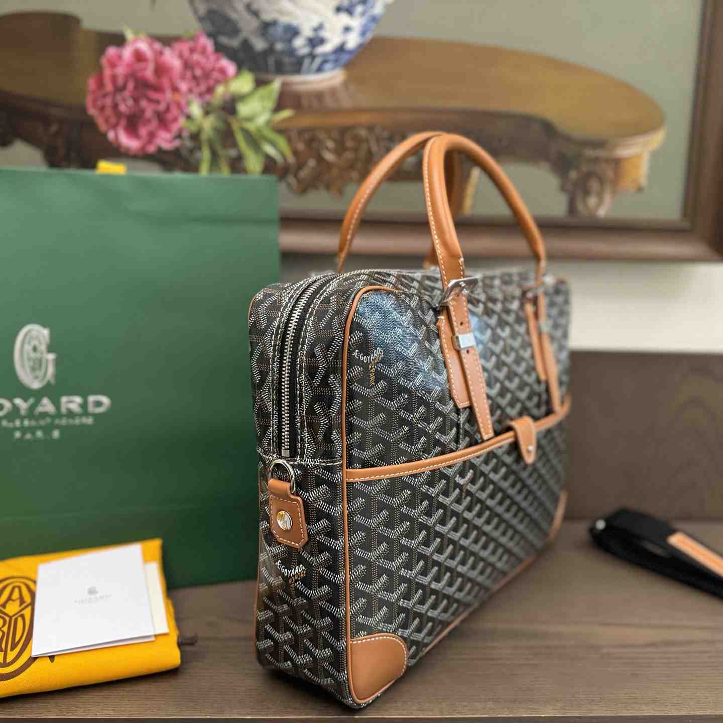 Goyard Ambassade MM Document Case - DesignerGu