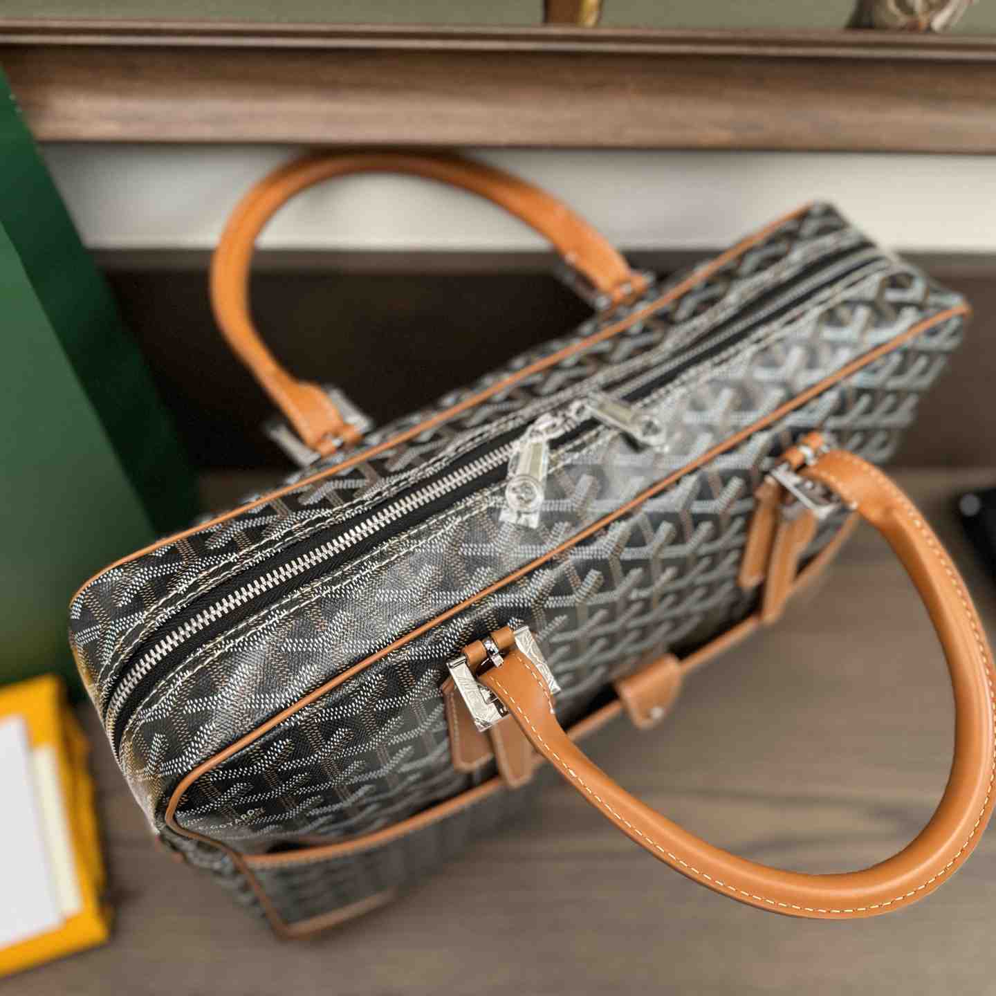 Goyard Ambassade MM Document Case - DesignerGu
