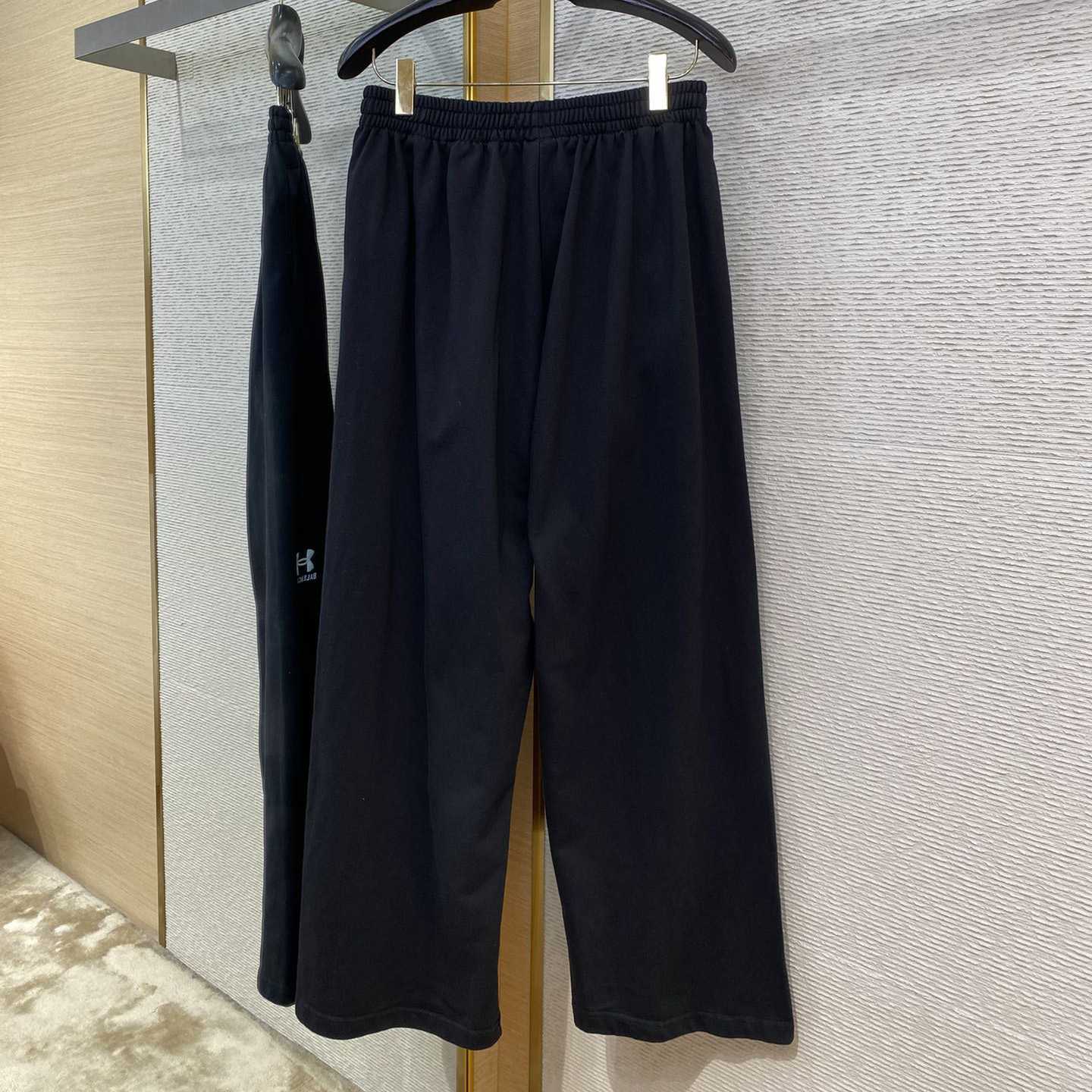 Balenciaga Under Armour® Baggy Sweatpants - 