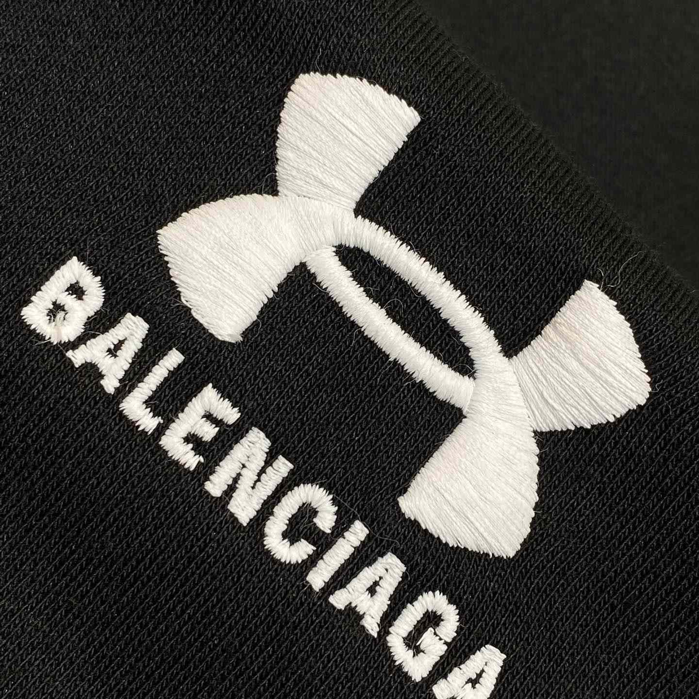 Balenciaga Under Armour® Baggy Sweatpants - 