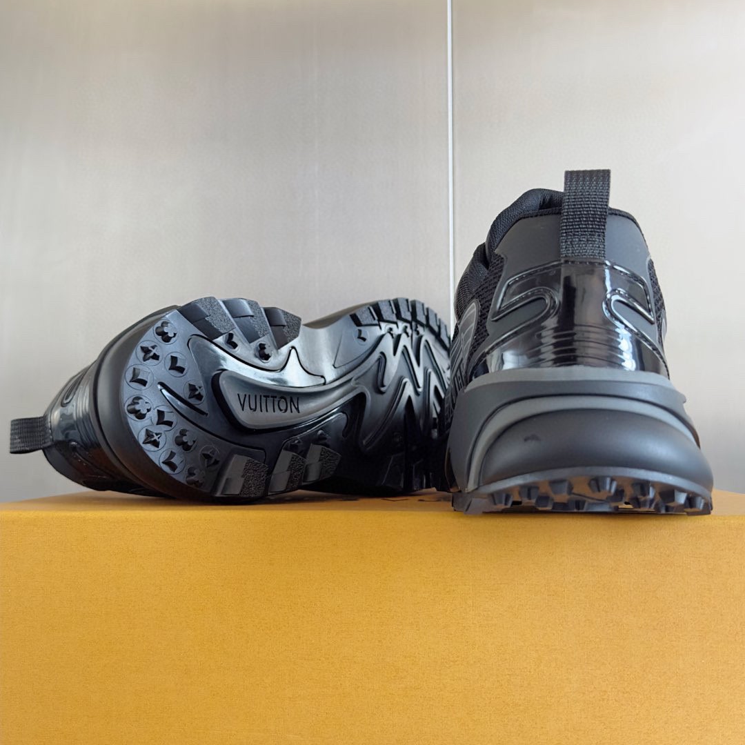 Louis Vuitton LV Runner Tatic Sneaker   1ADGZW - 