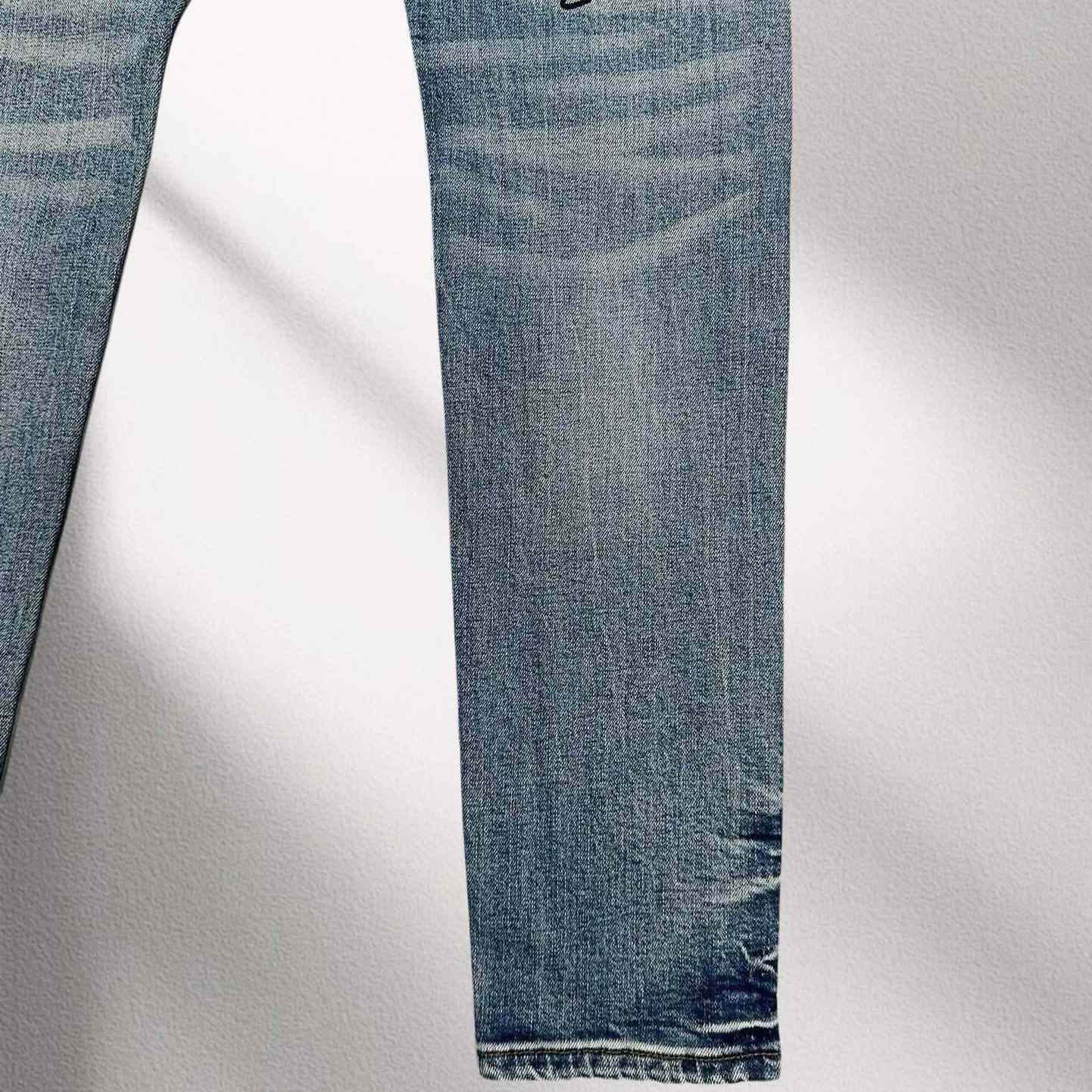Amiri Jeans    6049 - 