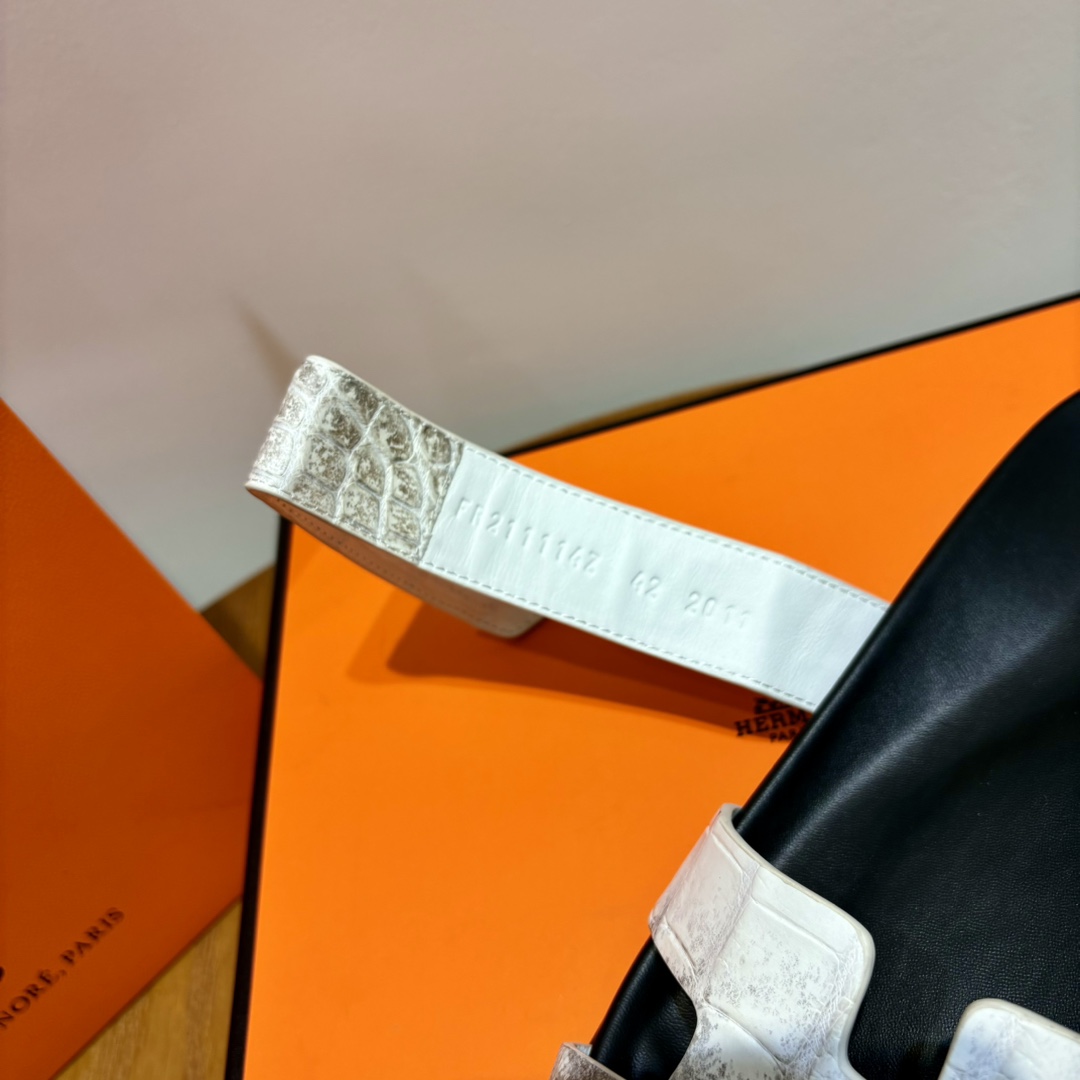 Hermes Chypre Sandal - DesignerGu
