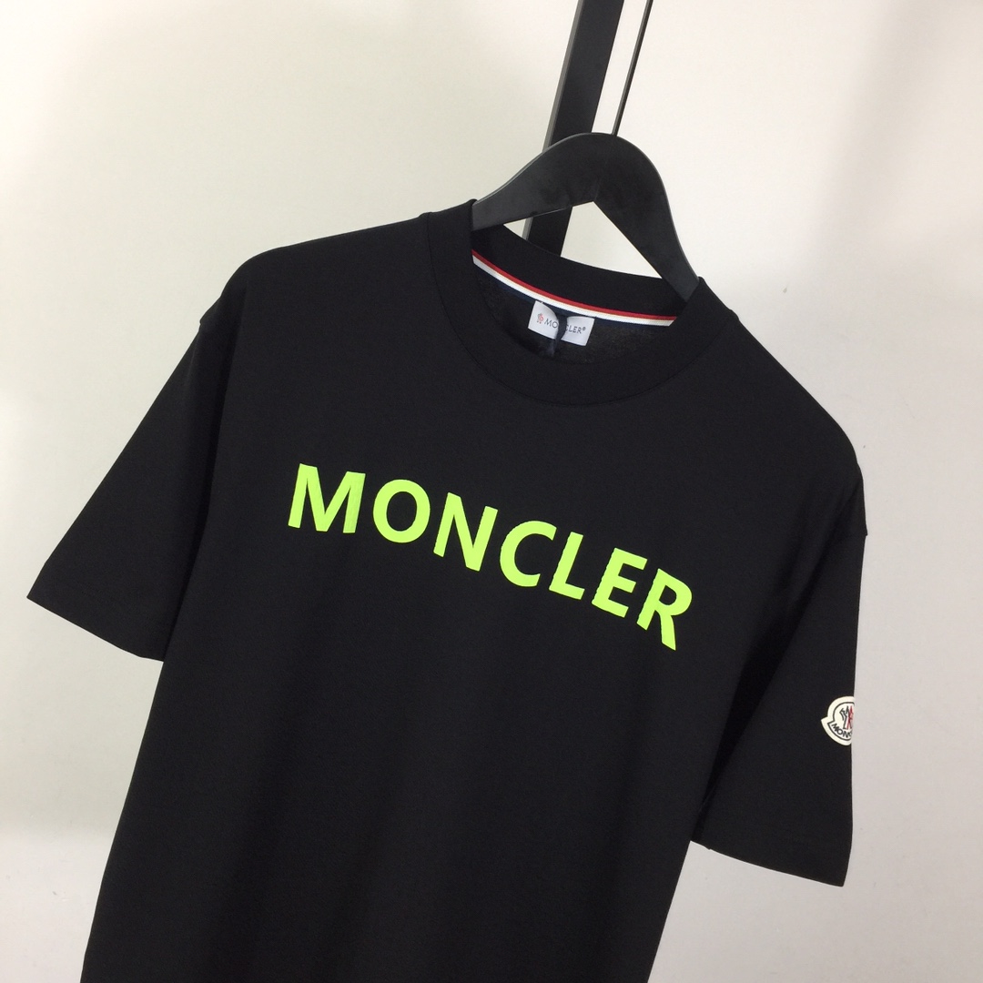 Moncler Logo T-Shirt - 