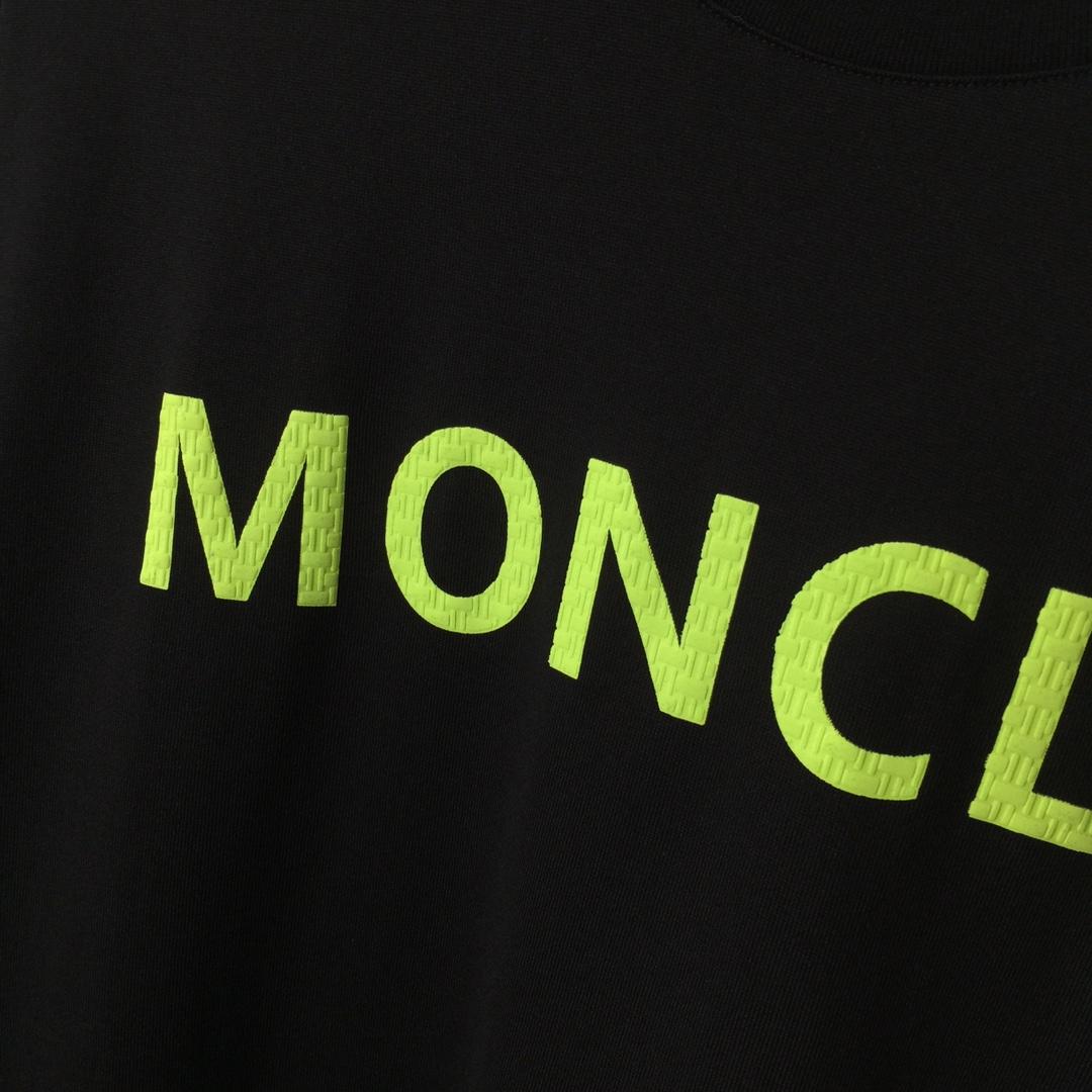 Moncler Logo T-Shirt - 