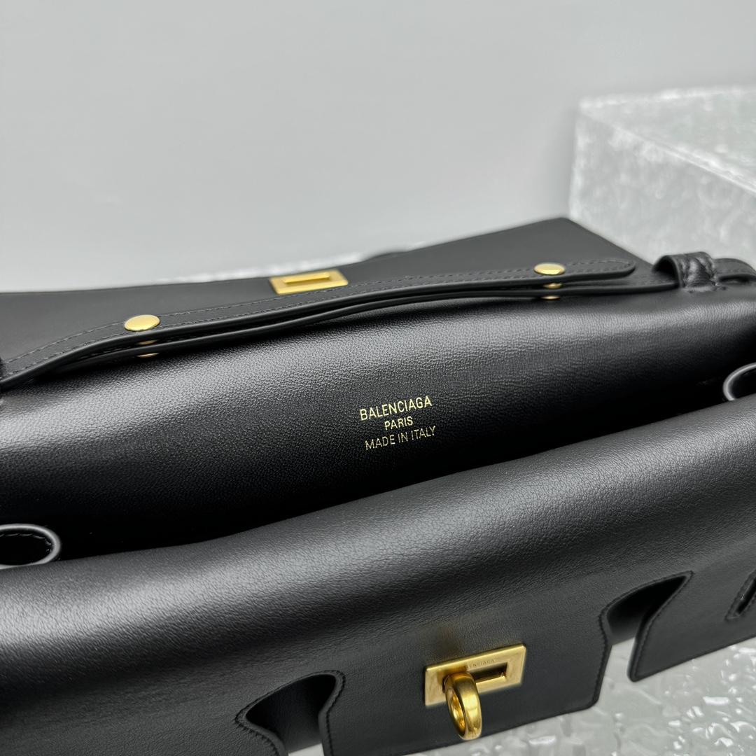 Balenciaga Bel Air Clutch On Strap Small In Black   - 