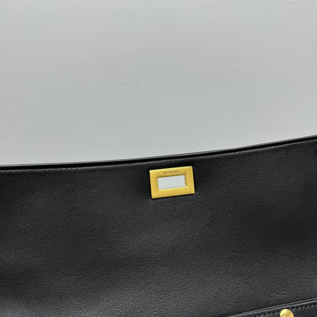 Balenciaga Bel Air Clutch On Strap Small In Black   - 