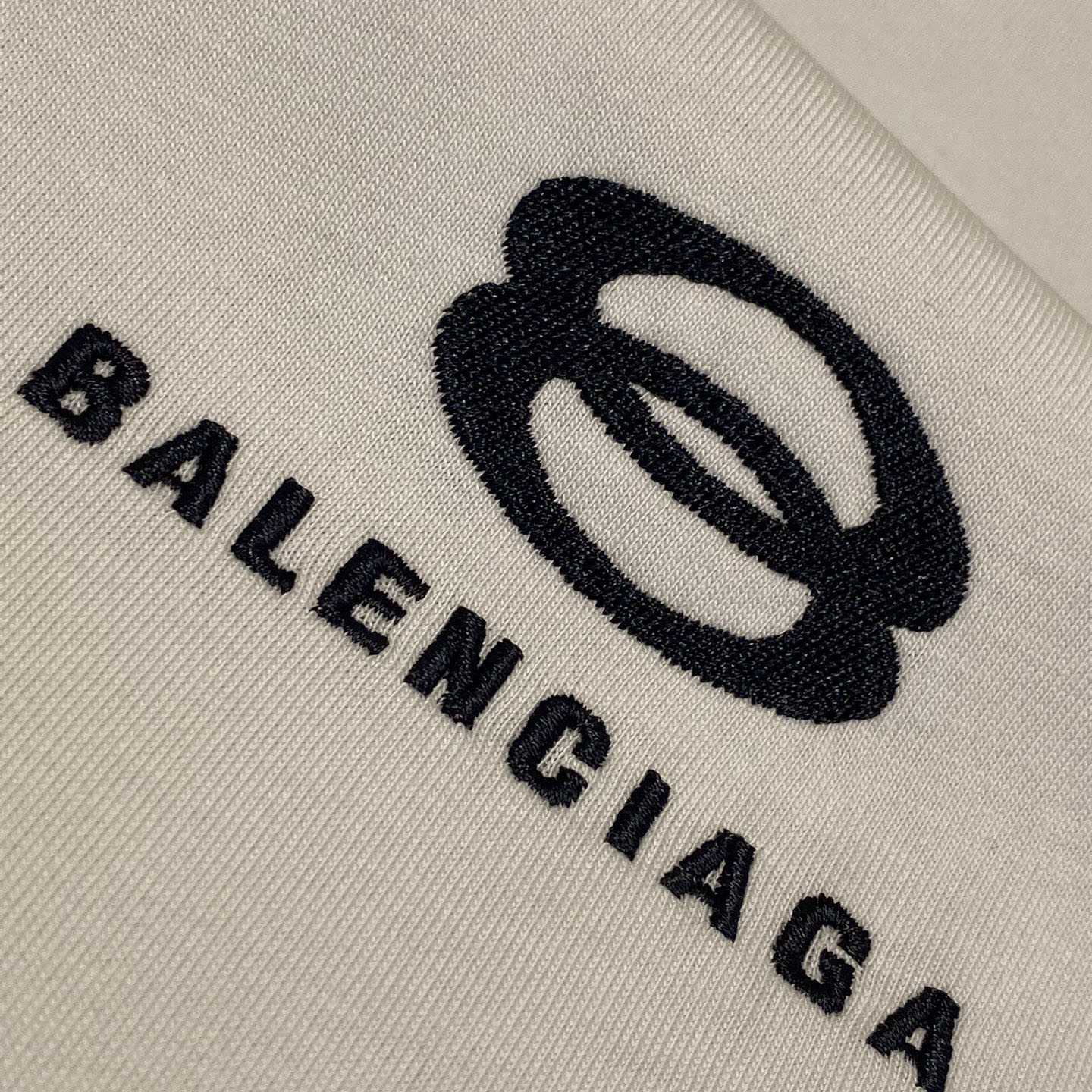 Balenciaga Unity Sports Icon Oversized T-Shirt In Dirty White - 