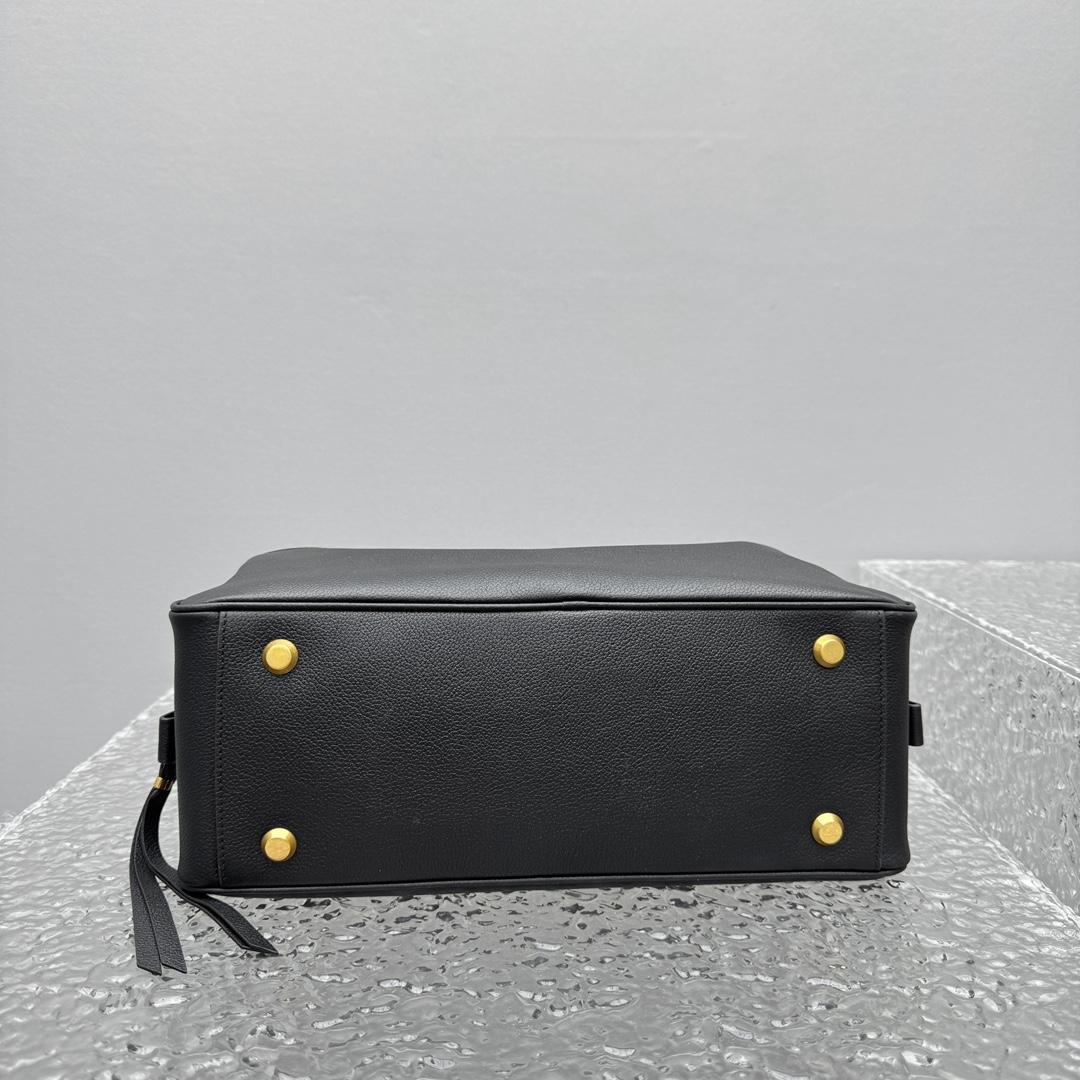 Balenciaga Carrie Bowling Bag Small In Black - 