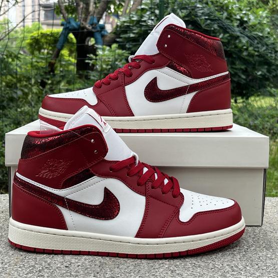 Air Jordan 1 Mid  HJ9337-106  - DesignerGu