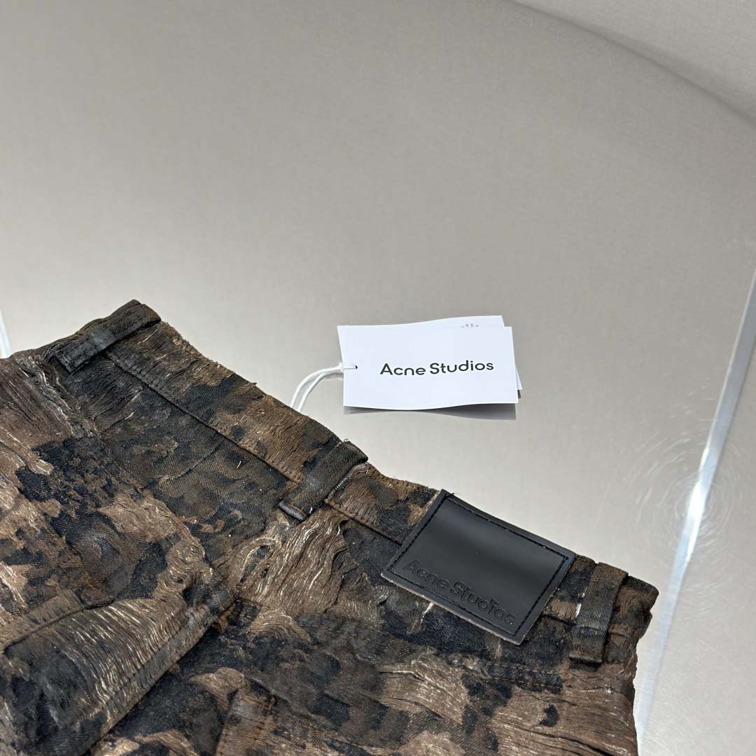 Acne Studios Loose Fit Jeans - 2023 - DesignerGu