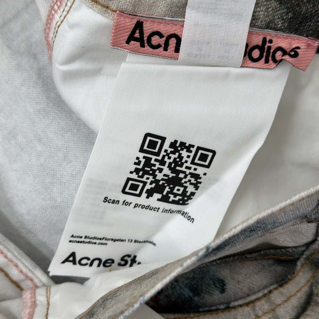 Acne Studios Loose Fit Jeans - 1981 - DesignerGu