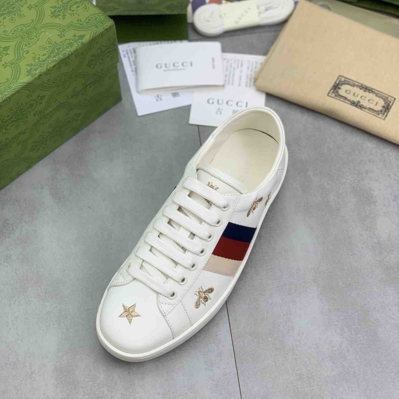 Gucci Ace Bees and Stars - DesignerGu