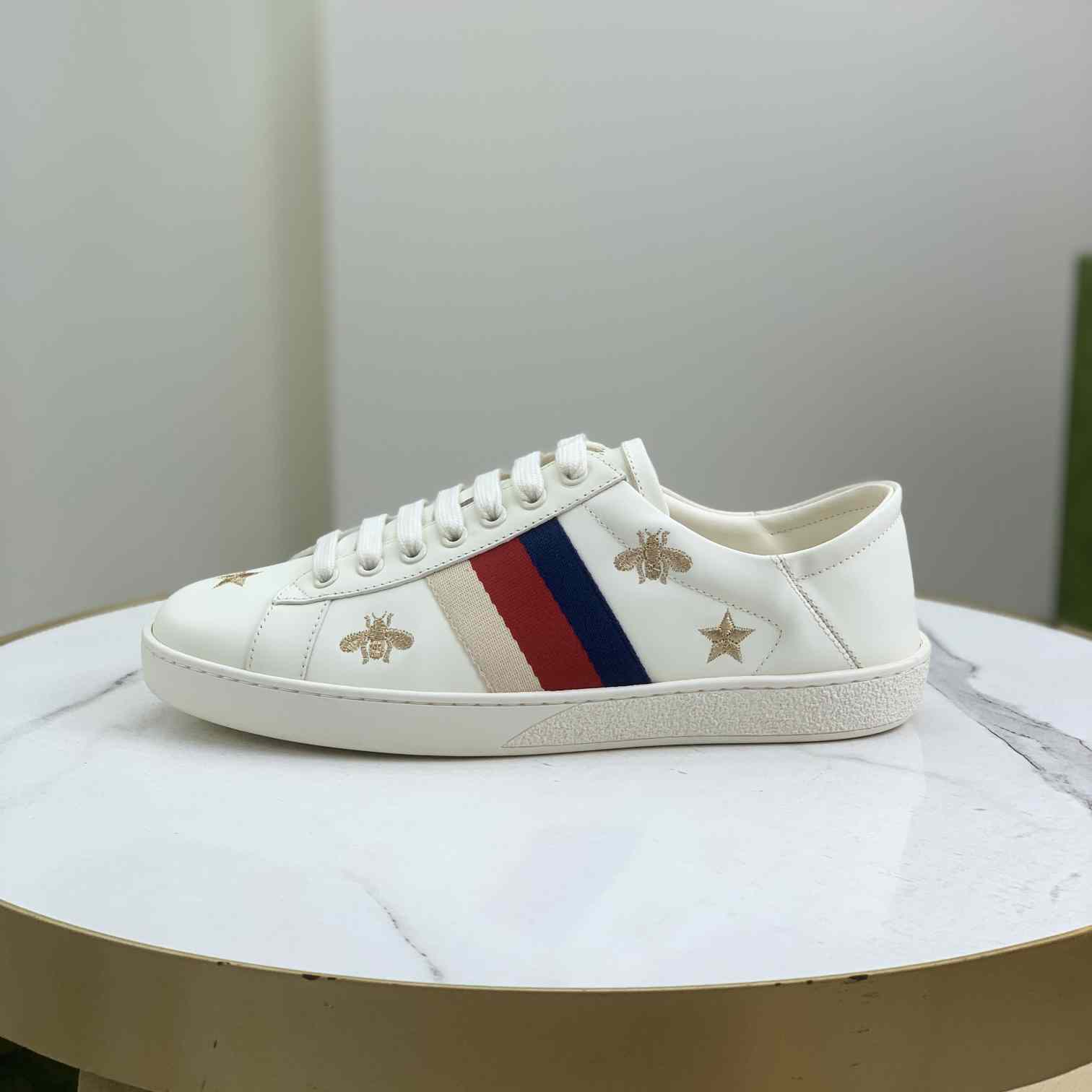 Gucci Ace Bees and Stars - DesignerGu