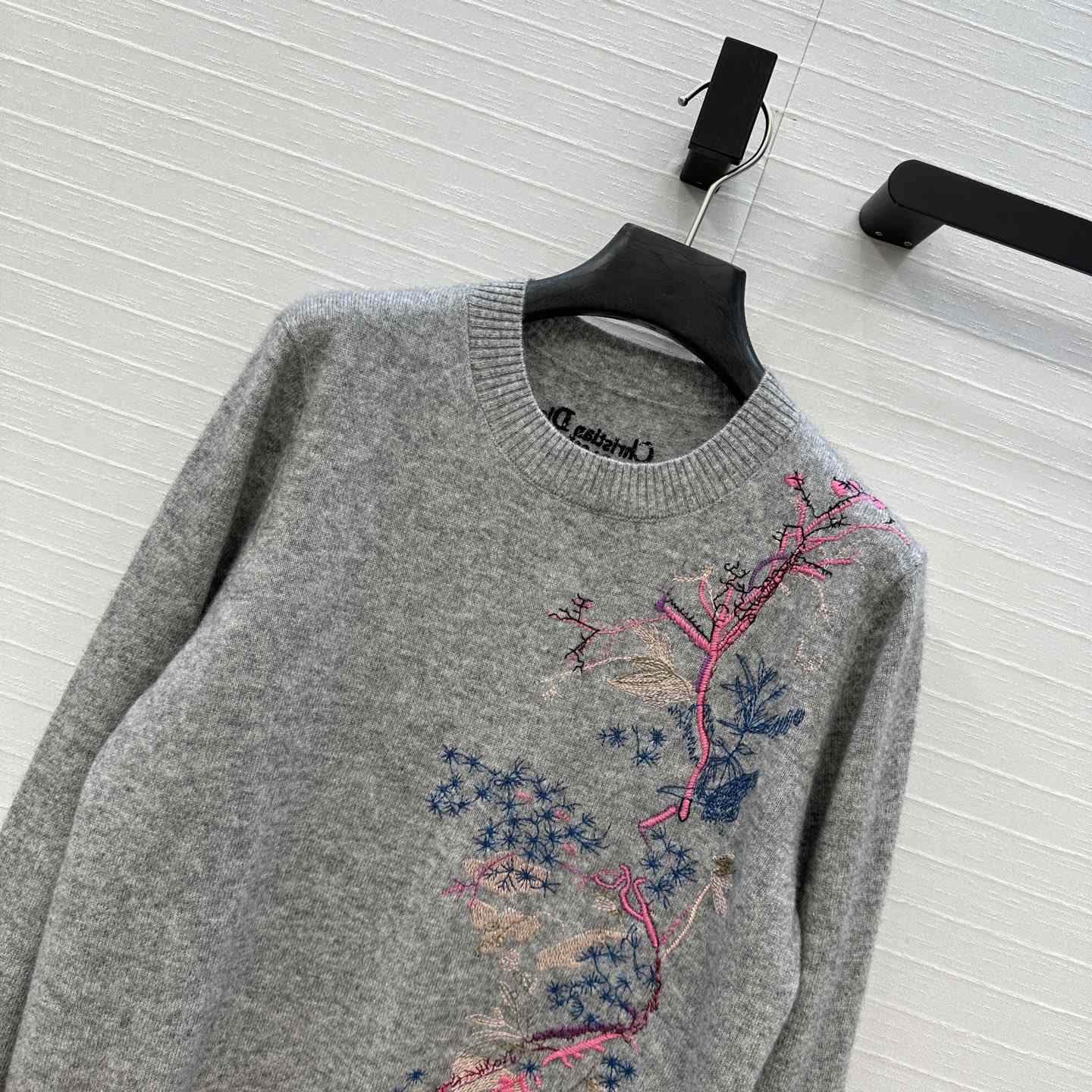 Dior Embroidered Sweater  - DesignerGu