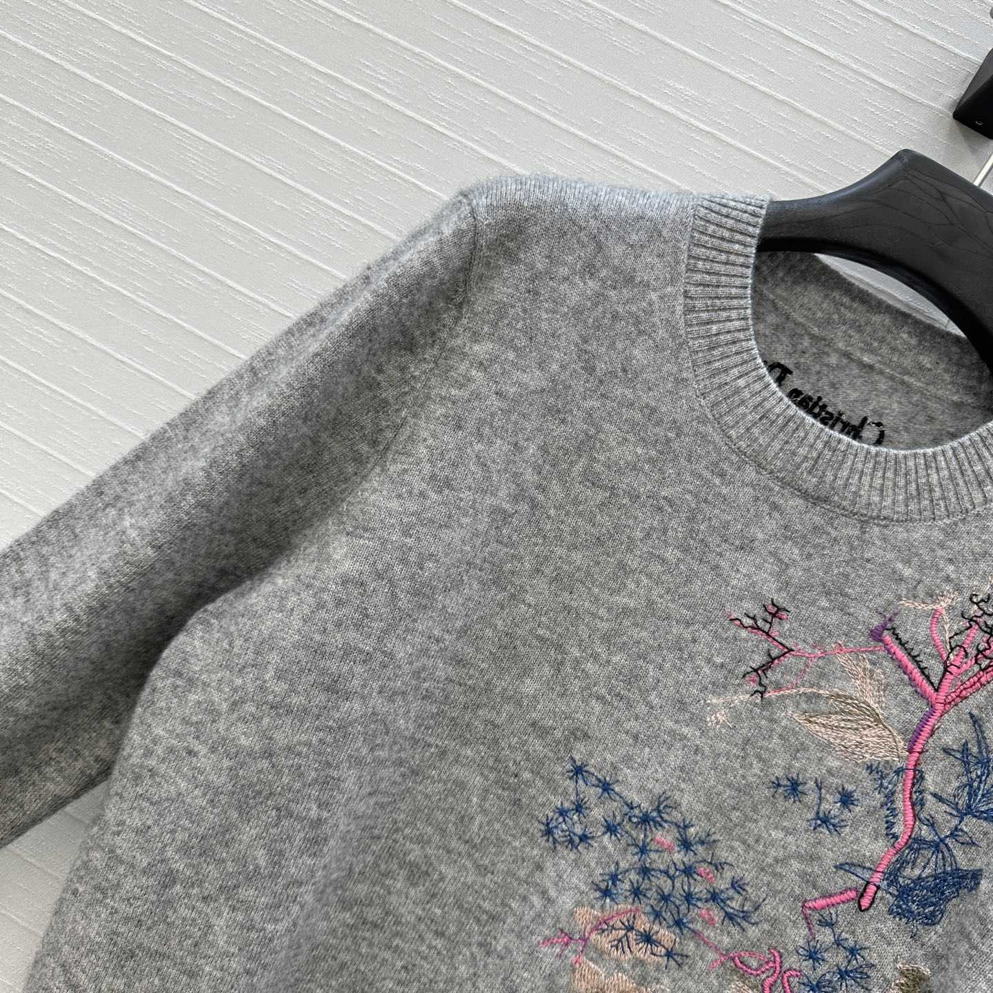 Dior Embroidered Sweater  - DesignerGu