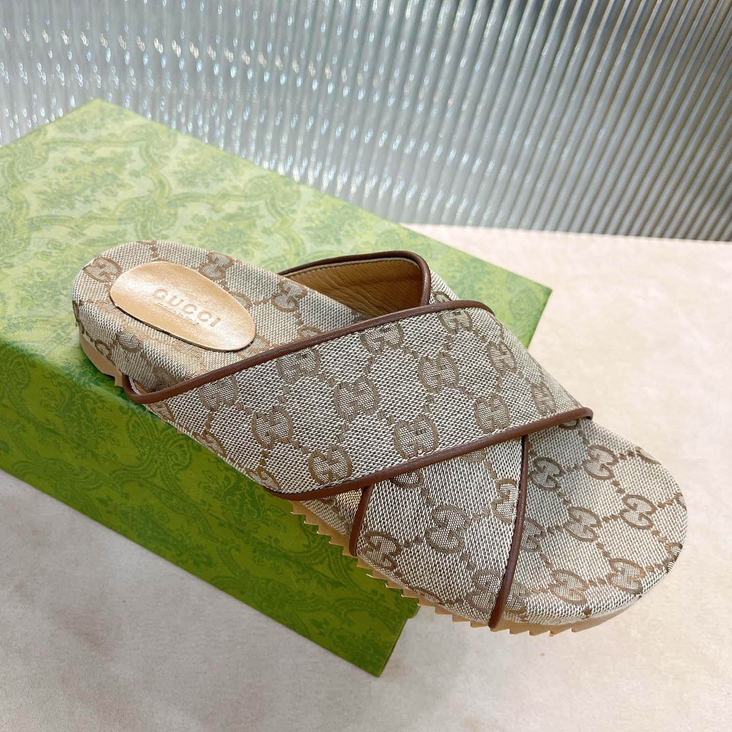 Gucci Slide Sandal - DesignerGu