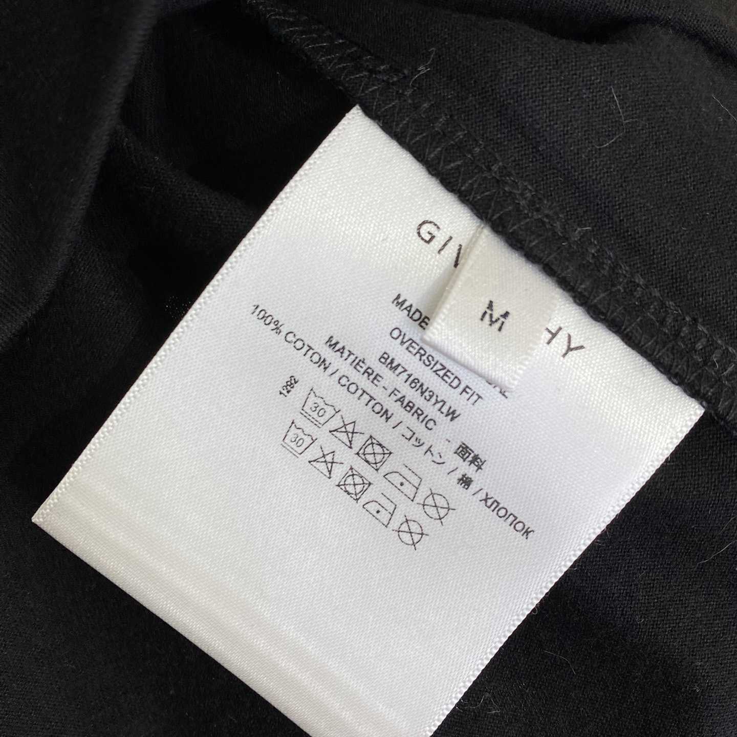 Givenchy Maison GIVENCHY t-shirt in cotton in - black/green - DesignerGu
