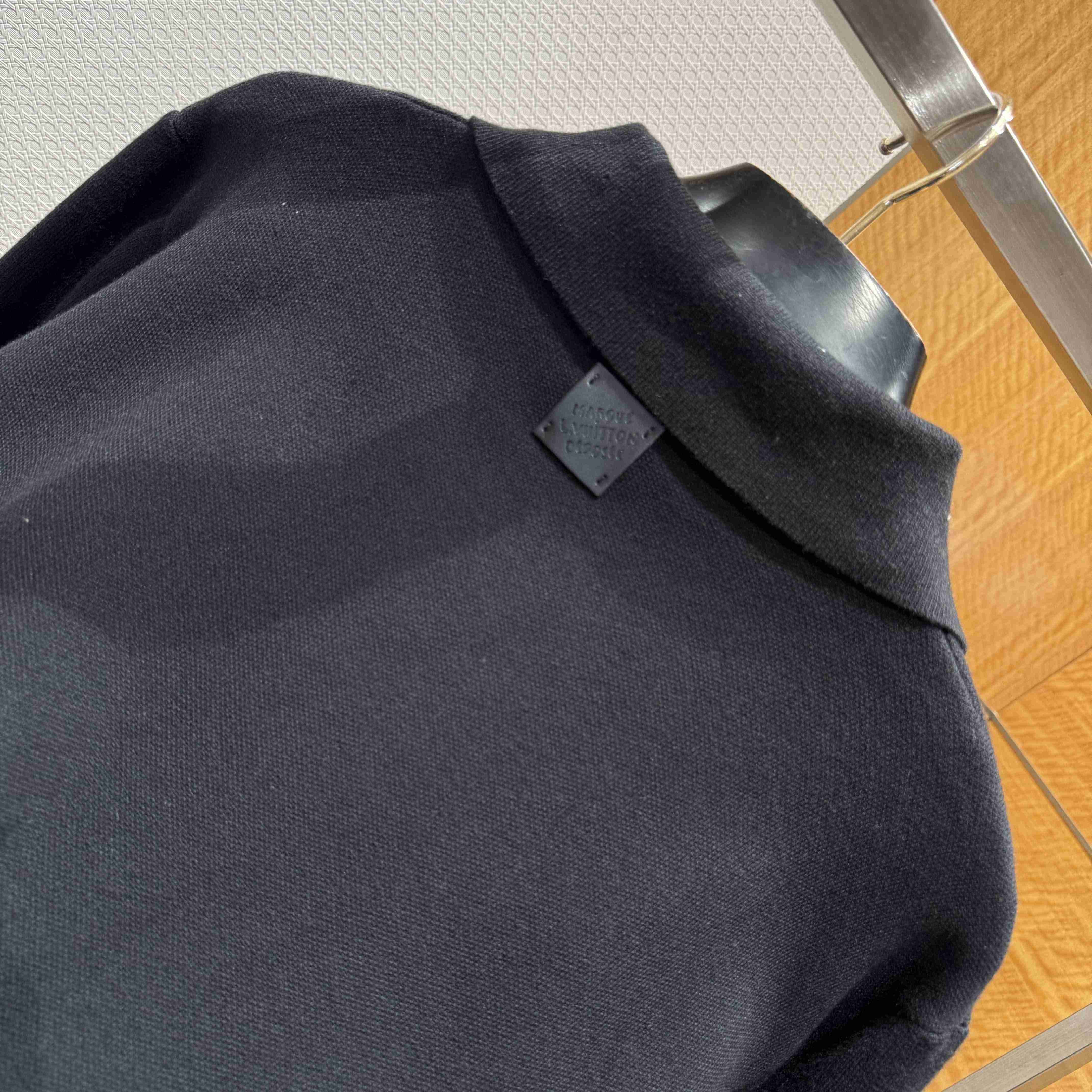 Louis Vuitton Knit Blouson With Leather Details   1AH346 - DesignerGu