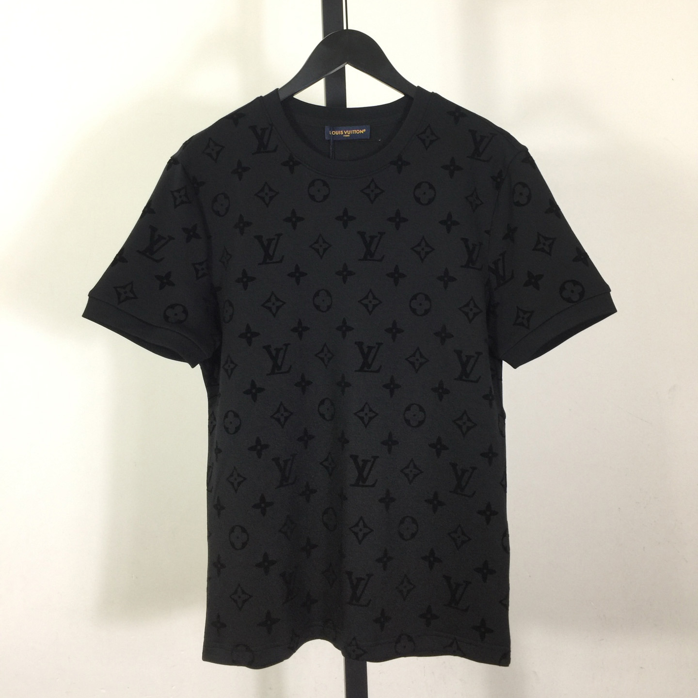 Louis Vuitton Monogram Cotton T-shirt Louis Vuitton Monogram Cotton T-shirt - DesignerGu