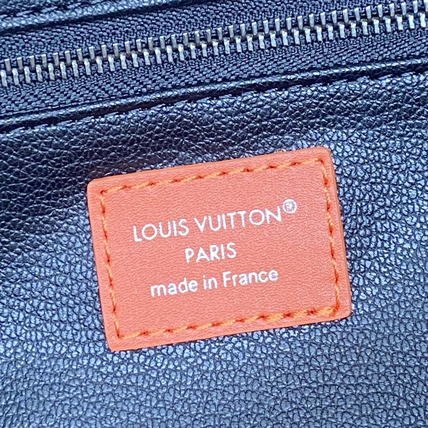 Louis Vuitton Dopp Kit   M15246 - DesignerGu