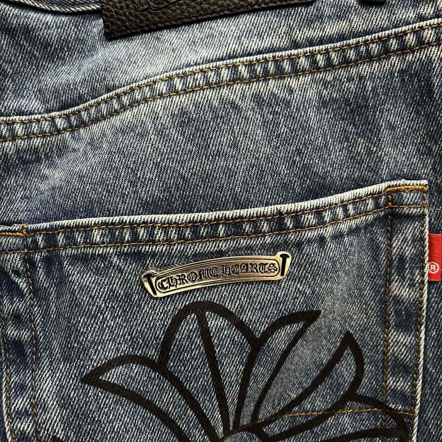 Chrome Hearts Jeans - DesignerGu