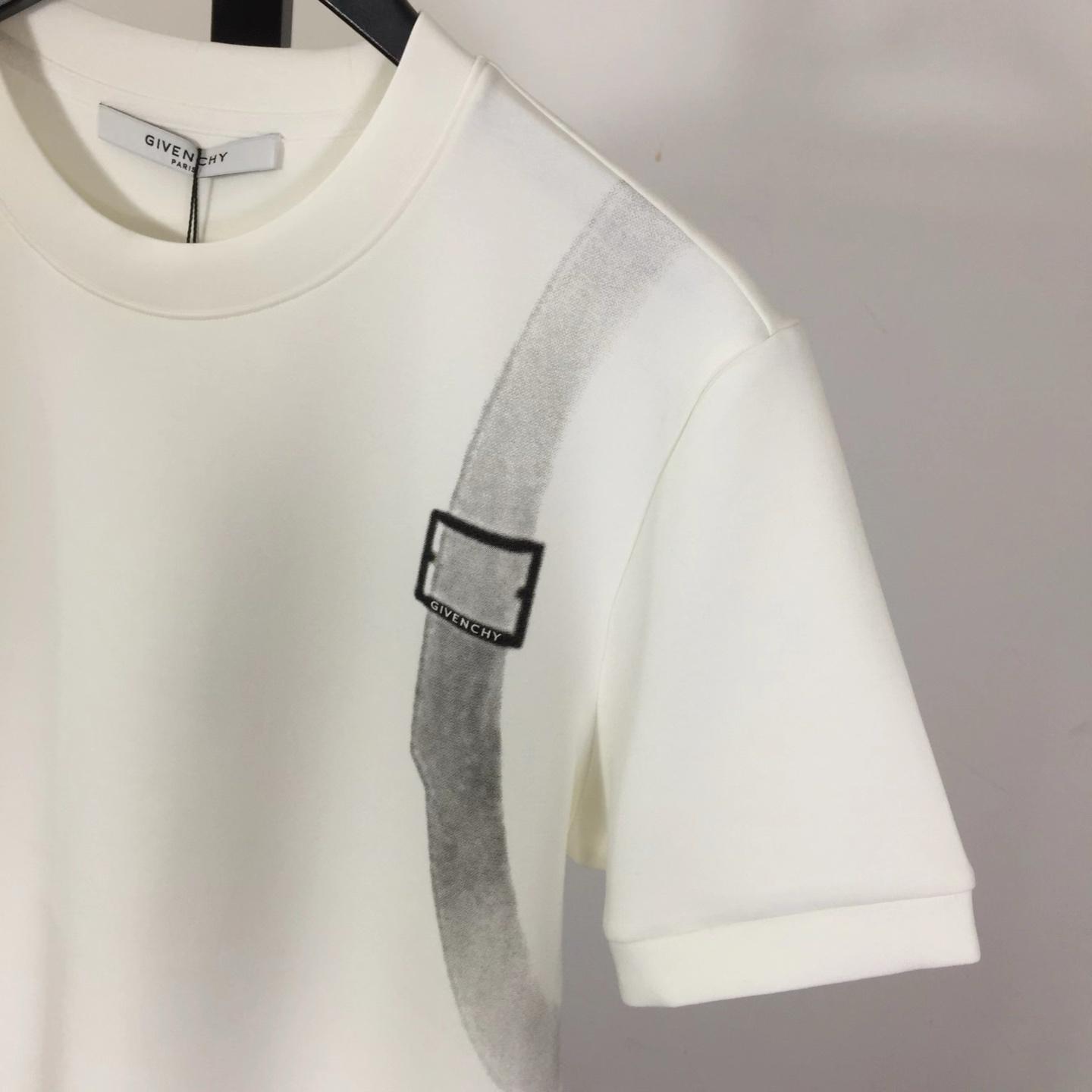 Givenchy T-shirt In Cotton - DesignerGu