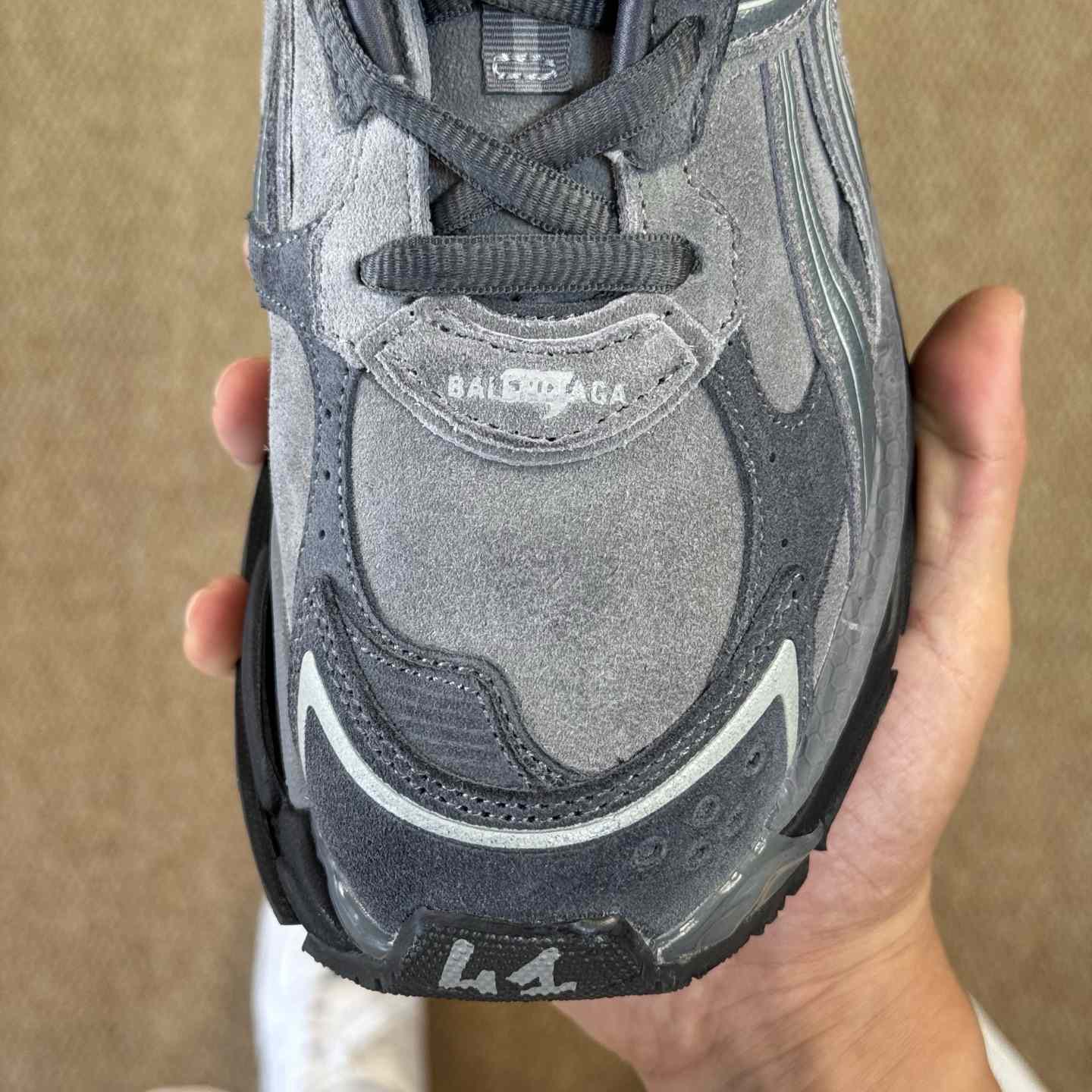 Balenciaga Runner Kith Four.Color  - DesignerGu