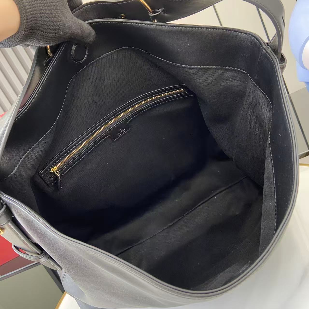 Gucci Beatrix Large Tote Bag - DesignerGu