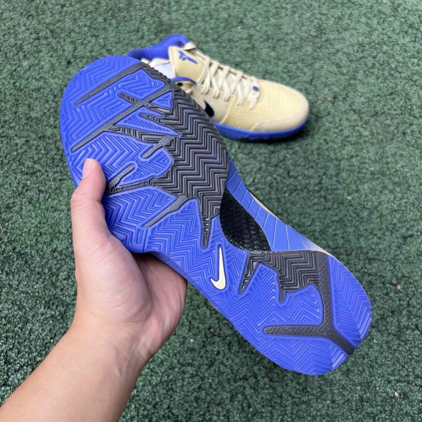 Nike Zoom Kobe 4 Protro 