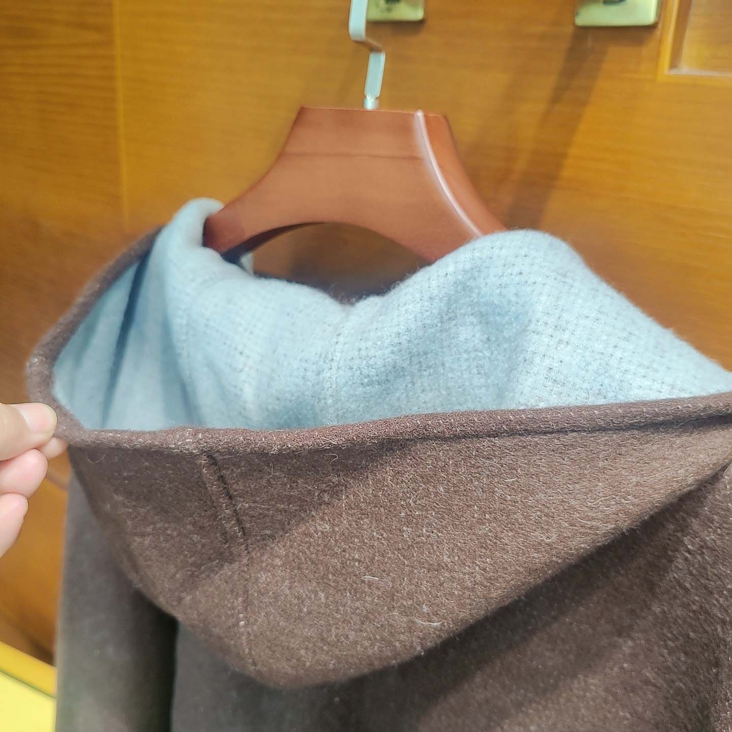 Fendi Poncho - DesignerGu