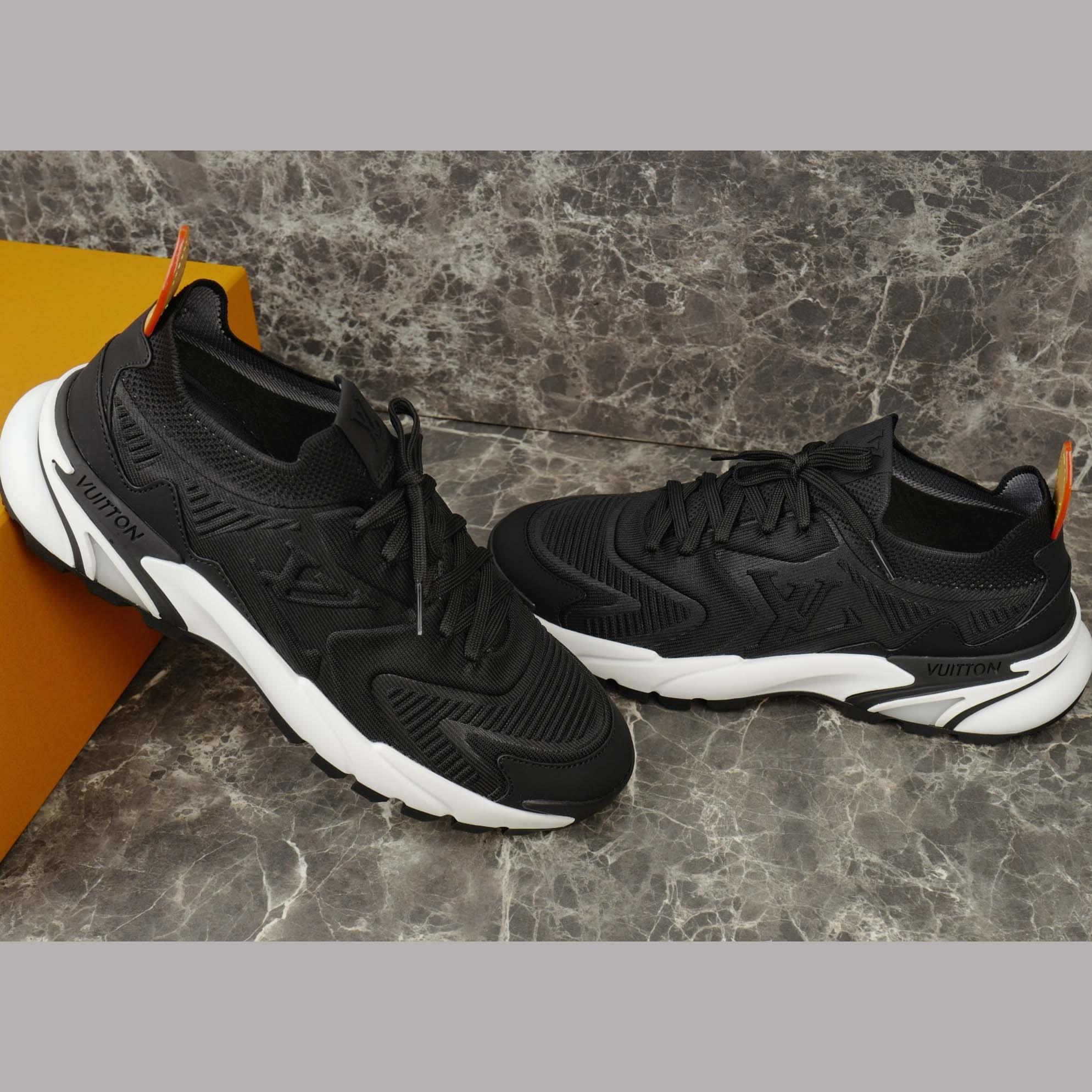 Louis Vuitton LV Runner Tatic Sneaker   1AILIU - DesignerGu
