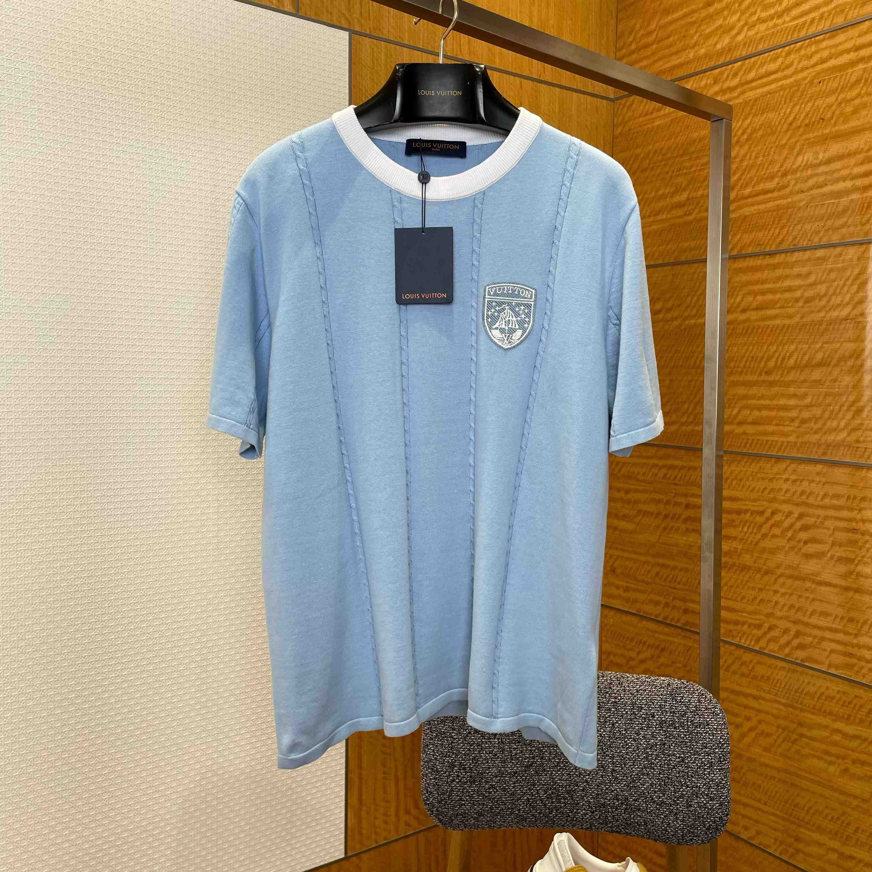 Louis Vuitton Silk-Cotton Short-Sleeved Crewneck   1AIJYJ Louis Vuitton Silk-Cotton Short-Sleeved Crewneck   1AIJYJ - DesignerGu