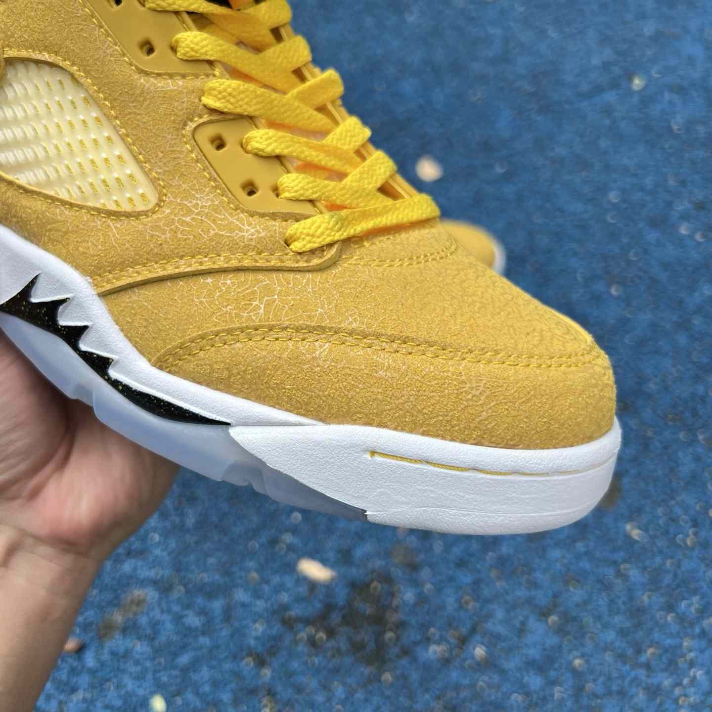 Air Jordan 5 “Michigan” PE Gold Yellow HQ7978-701 - DesignerGu