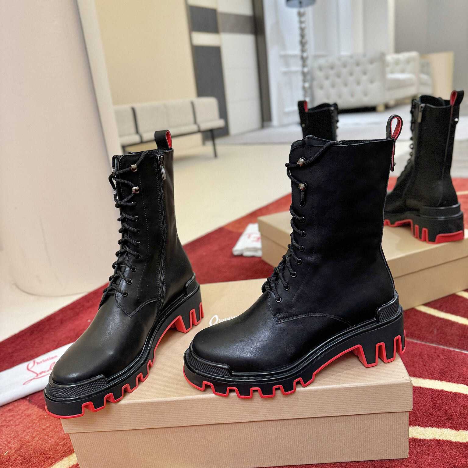 Christian Louboutin Dune Trott Alta Low Boots - DesignerGu