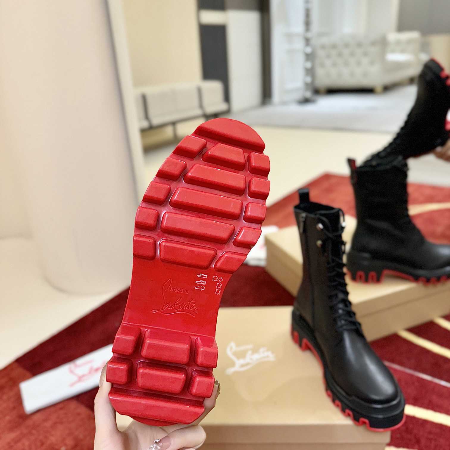 Christian Louboutin Dune Trott Alta Low Boots - DesignerGu