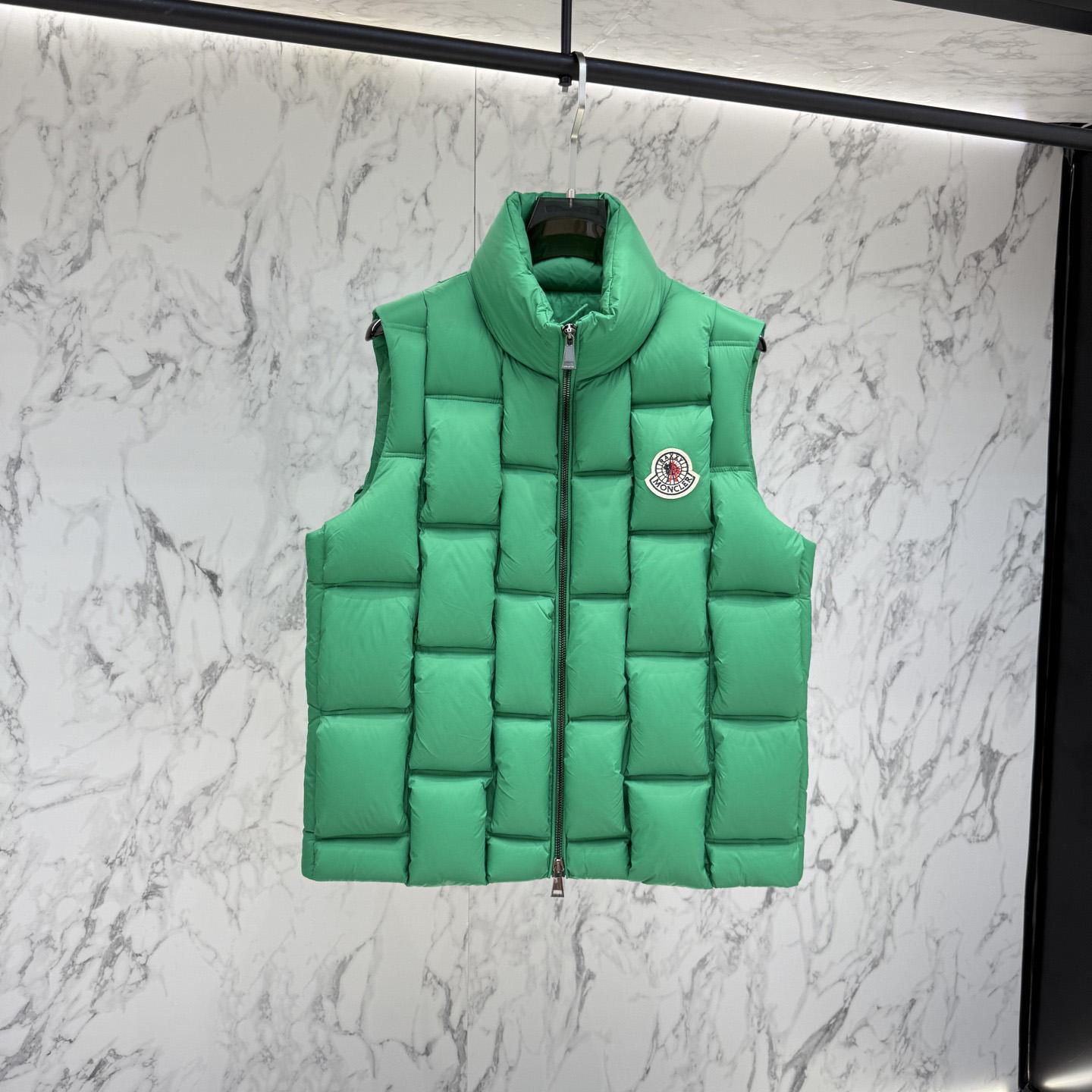 Moncler Down Vest Moncler Down Vest - DesignerGu