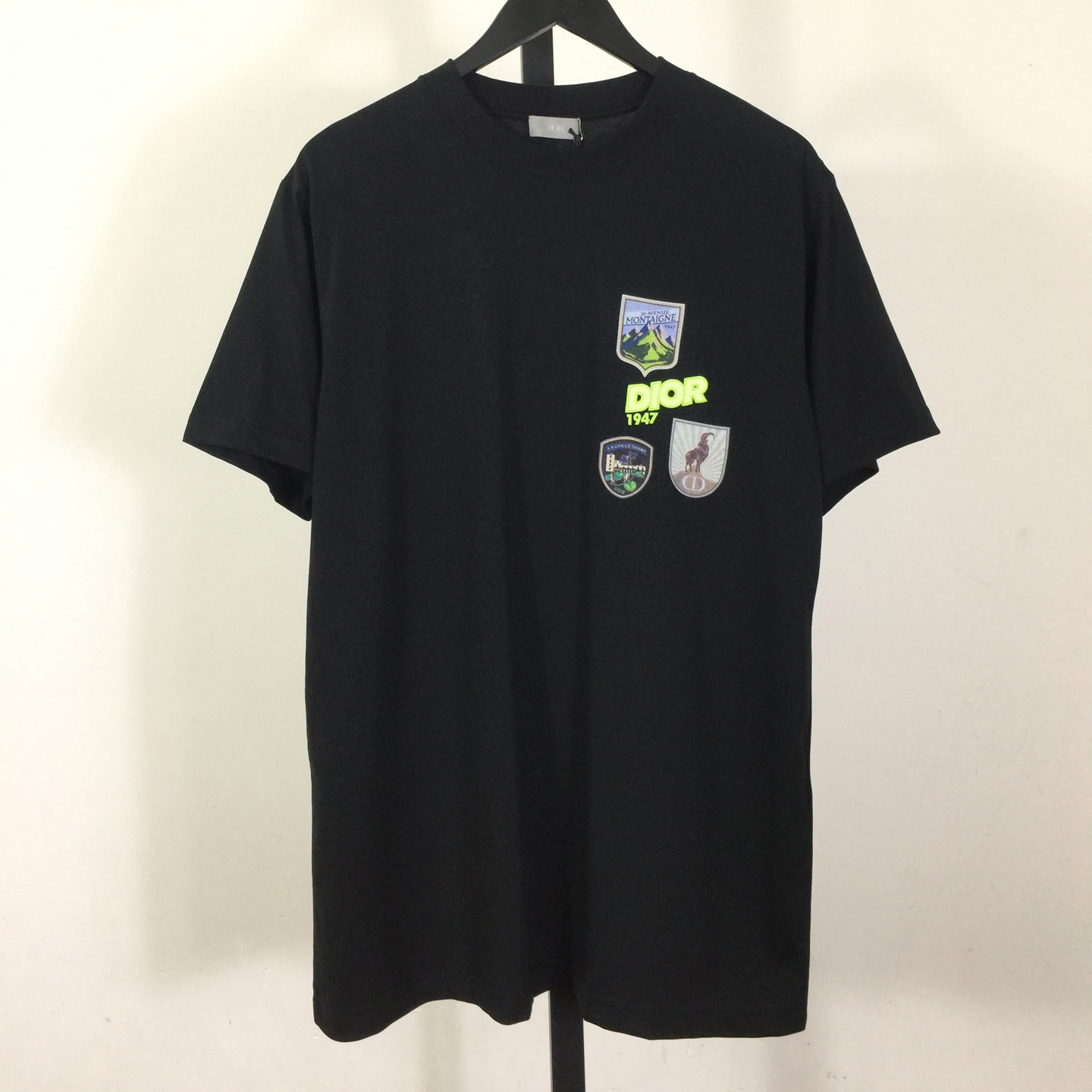 Dior Mountain T-Shirt, Relaxed Fit  Dior Mountain T-Shirt, Relaxed Fit  - DesignerGu