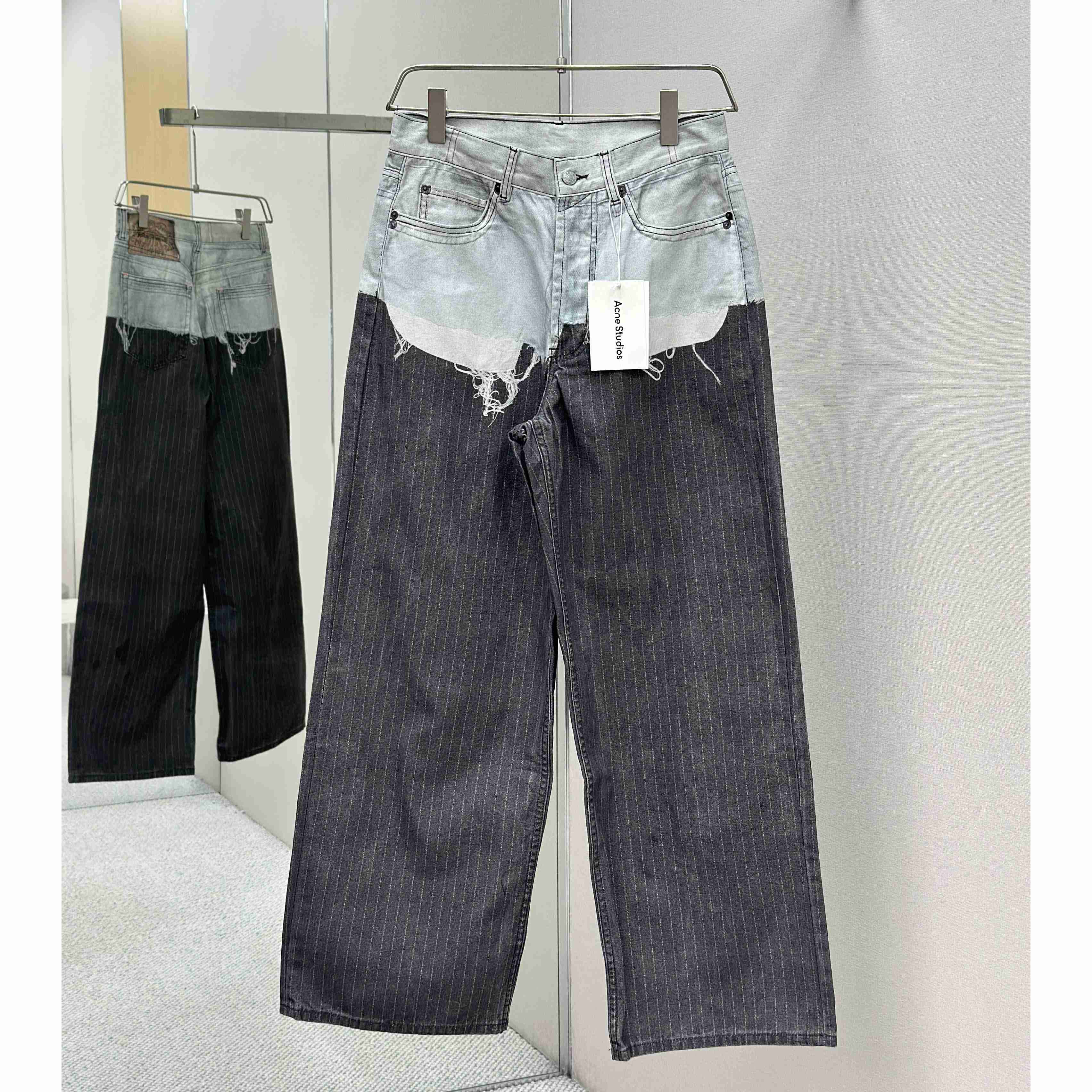 Acne Studios Loose fit jeans  - DesignerGu
