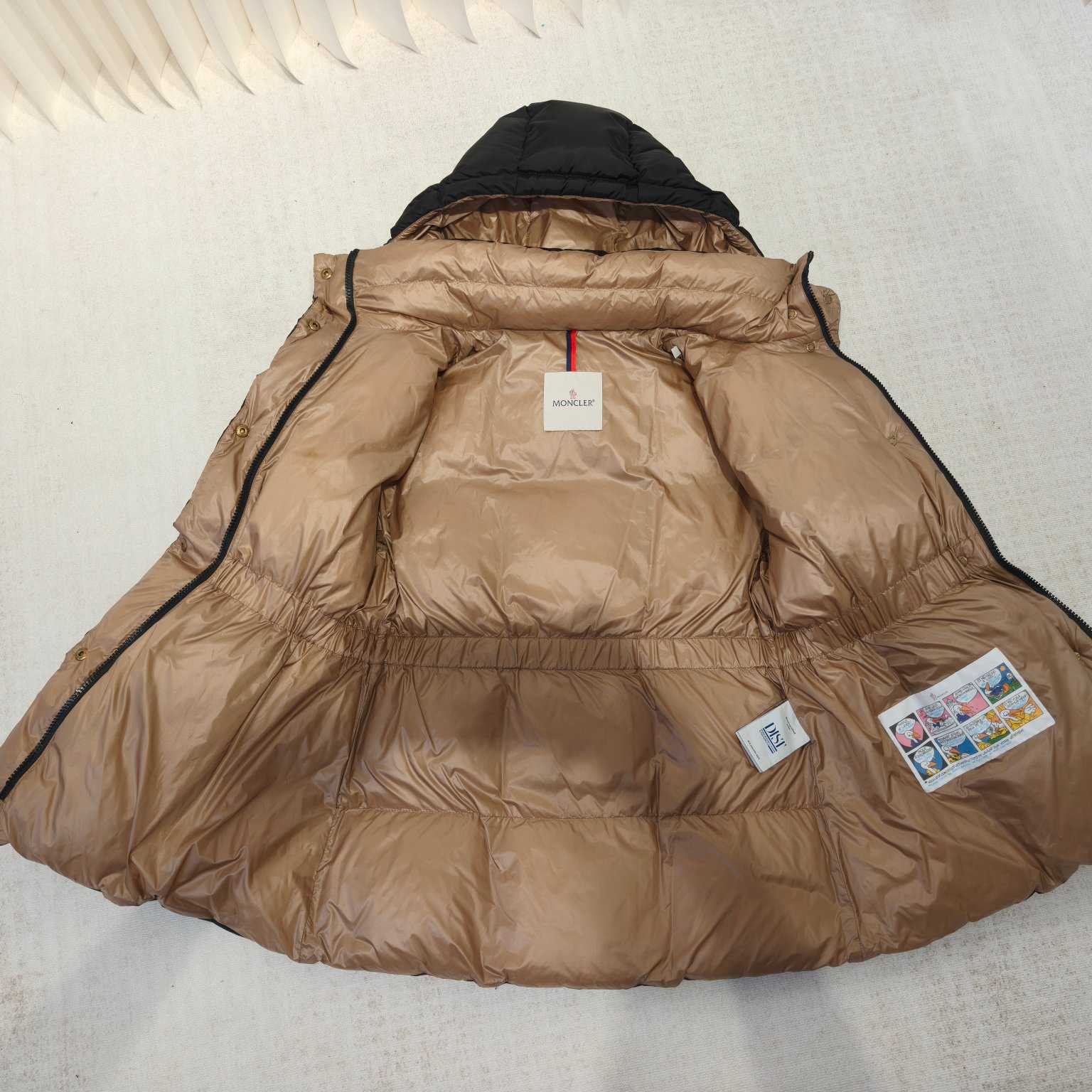 Moncler Agneux Square-Quilted Hooded Short Down Jacket - DesignerGu